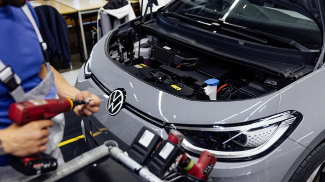 Prodhimi i automjeteve elektrike po bëhet më i lirë, Volkswagen ul kostot me 30 për qind