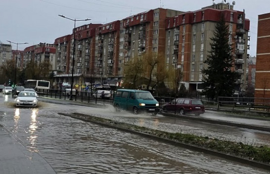 Komuna e Prishtinës paralajmëron për rrezikun e përmbytjeve