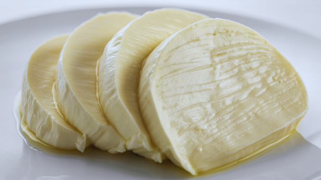 AUV njofton për djathin Mozzarella të kontaminuar me aflatoksinë M1 nga qumështi i buallicës