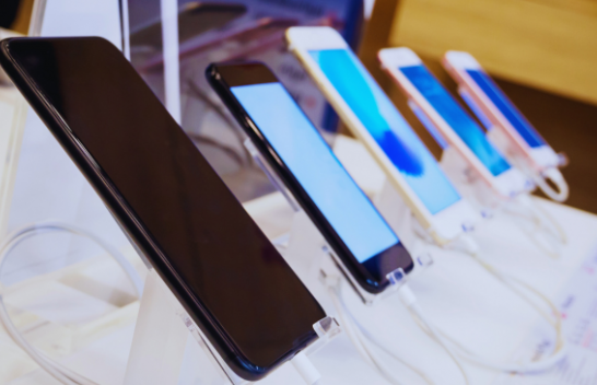 Këta janë telefonat më të shitur vitin e kaluar