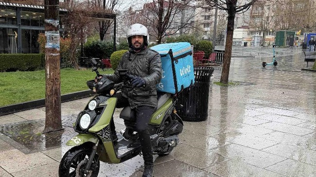 Qarkullimi i trotinetëve dhe motoçikletave ndalohet në sheshin e Prishtinës