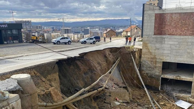 Mbyllen të gjitha vendpunishtet në Prishtinë