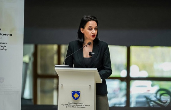 Ministrja Pacolli fton shoqërinë civile të monitorojë procesin për gurëthyesit