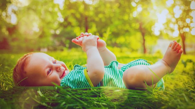 Vapa rrezikon foshnjat – Ja si t'i mbroni nga temperaturat e larta