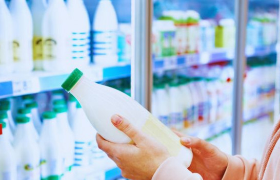 Fillojnë kontrollet intensive për përbërjen dhe etiketimin e qumështit dhe produkteve të qumështit