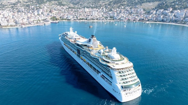 Shqipëria vijon të jetë destinacion i preferuar, rriten hyrjet e të huajve