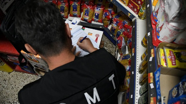 Vazhdojnë kontrollet pranë shkollave, tri gjoba për shitjen e cigareve elektronike