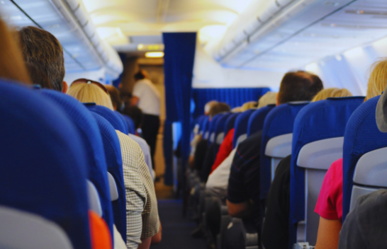 Pse nuk këshillohet që pasagjerët të ndërrojnë vendet në aeroplan me iniciativën e tyre